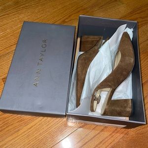 Ann Taylor Factory Brielle Block Heel Slingback Suede Womens Size7.5 Baked Pecan